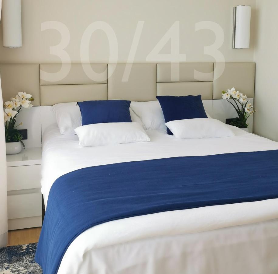 Batumi Orbi City Sea View Apartment ภายนอก รูปภาพ