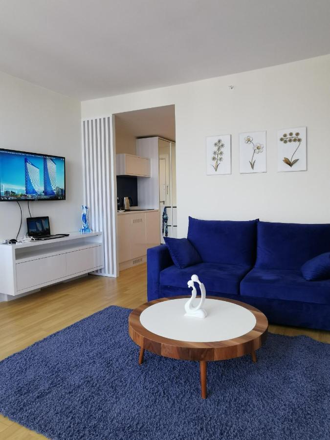 Batumi Orbi City Sea View Apartment ภายนอก รูปภาพ